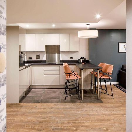 Aparthotel Adagio London Sutton Point ภายนอก รูปภาพ