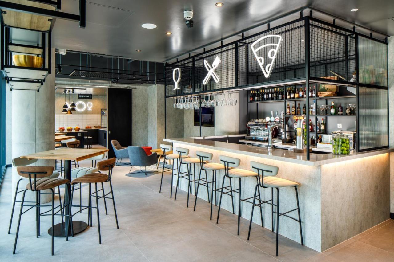 Aparthotel Adagio London Sutton Point ภายนอก รูปภาพ