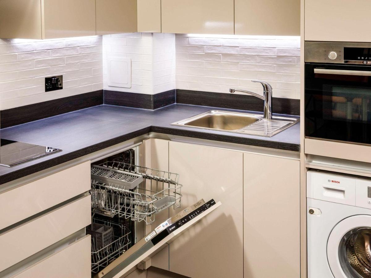 Aparthotel Adagio London Sutton Point ภายนอก รูปภาพ
